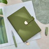 Carnet intime moderne beige porte stylo